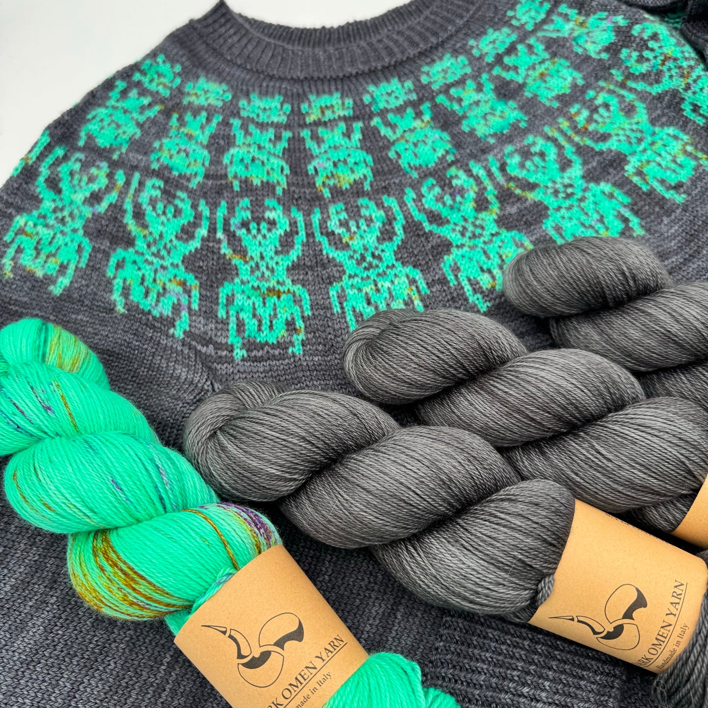 Kit: Beetlejuicy Pullover